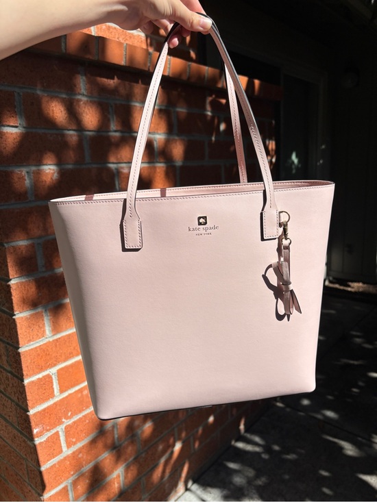 kate spade Handbags - kate spade sawyer street tote
